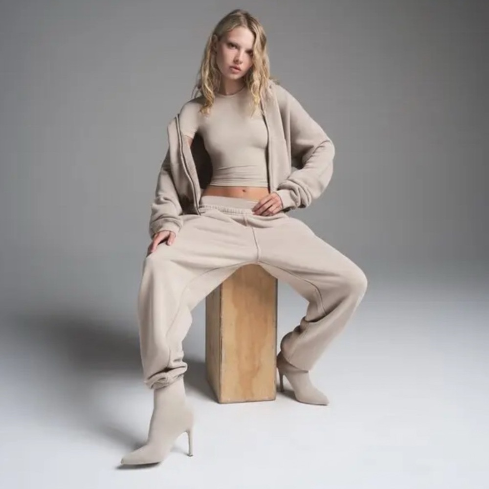 Vintage Fleece Zip-Up Hoodie in Stone - Picture 5 of 6